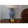 Image 2 : BLUE & WHITE CERAMIC TABLE LAMPS W/SHADES (PAIR)