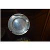 Image 2 : STERLING PLATES (MONOGRAMMED "K") (6") (874.8 G) (12 PCS) (DOES NOT INCLUDE STAND)