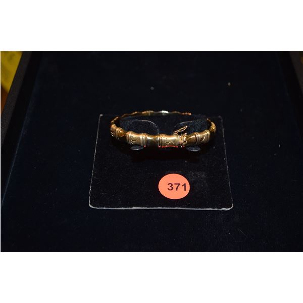 14K HINGED BANGLE BRACELET (21 .4 G)
