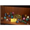 Image 1 : COLLECTION OF SEMI-PRECIOUS STONE EGGS, HEARTS, BOWL, ETC. (28 PCS)