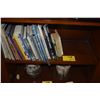 Image 1 : COLLECTION OF BOOKS ON HAWAII (38 PCS)