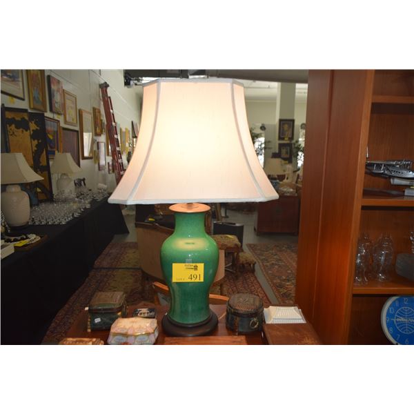ANTIQUE CHINESE APPLE GREEN CRACKLED GLAZED VASE LAMP W/SHADE