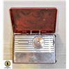 Image 1 : 1940S RCA BAKELITE PORTABLE RADIO