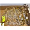 Image 1 : LOT OF GLASSWARE INCLUDES 6 CLEAR DOMINION GLASS