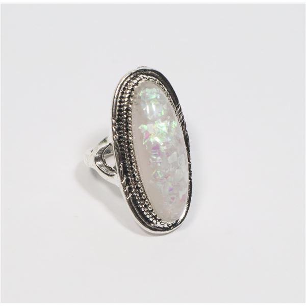 NEW FAUX OPAL OVAL VINTAGE THEME FASHION RING