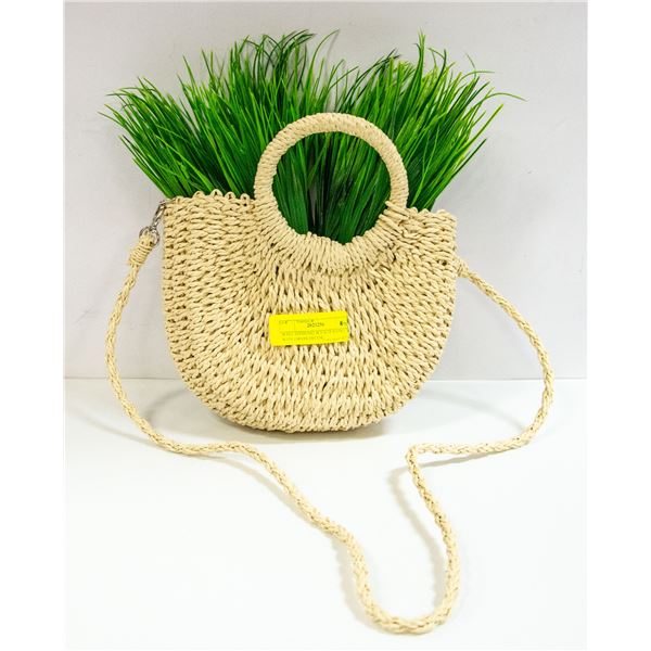 WALL HANGING WICKER BASKET WITH GRASS DECOR