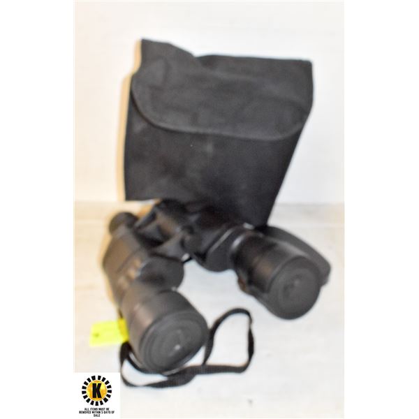 BINOCULARS IN SOFT CASE