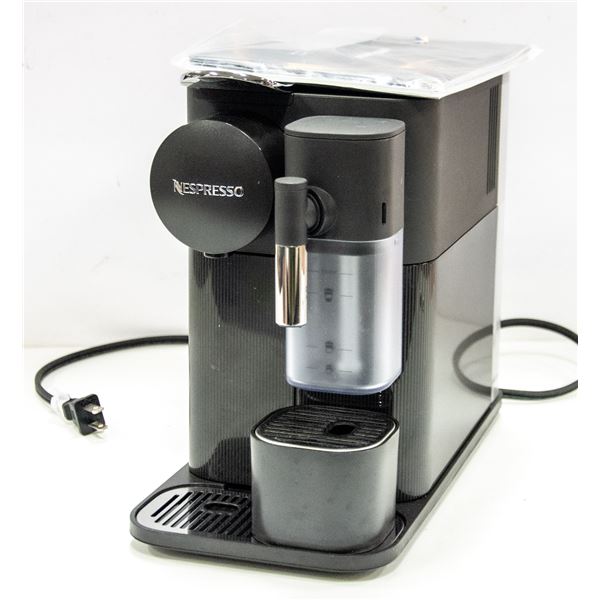 NESPRESSO DELONGHI LATTISSIMA ONE MY MACHINE