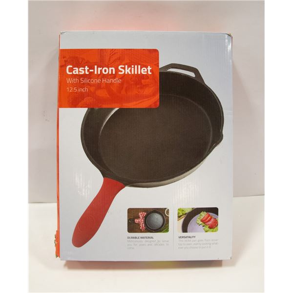 NEW 12.5" CAST IRON SKILLET W/SILICONE HANDLE