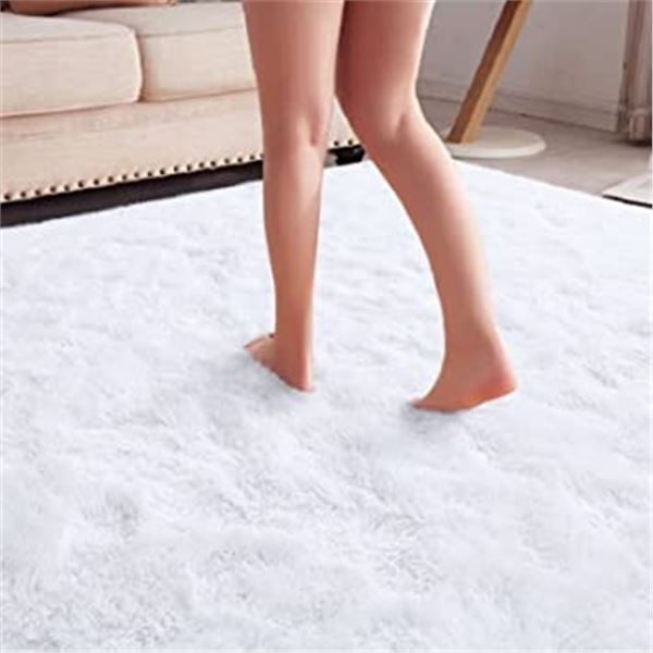 NEW BEDSURE 4FT X 5.3FT FLUFFY WHITE AREA RUG