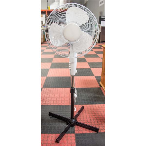 WHITE STAND UP FAN WITH BLACK BASE