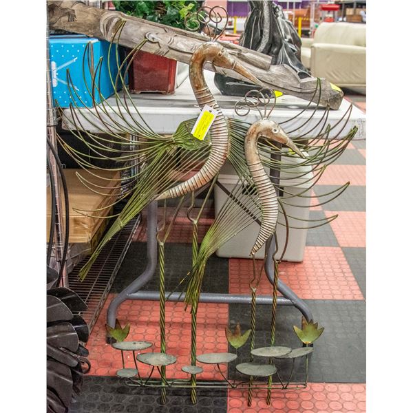 METAL GARDEN FLAMINGO DECOR 40" TALL X 29" WIDE