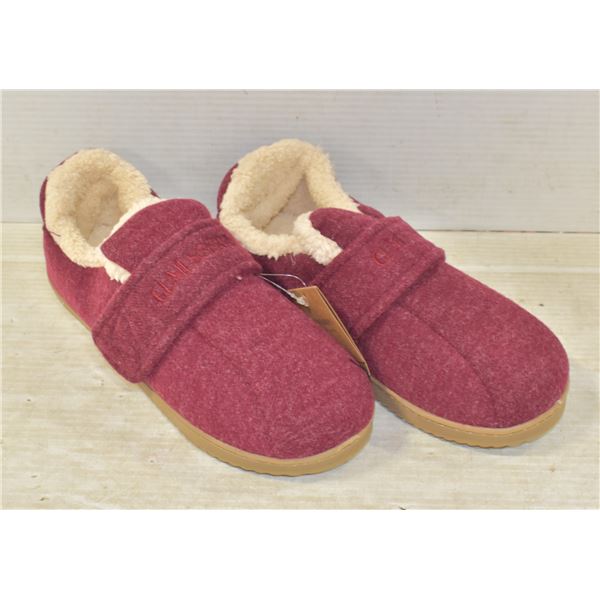 PAIR NEW GUMUSSERVI US 11 BURGENDY SLIPPER SHOES