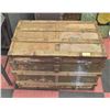 Image 1 : ANTIQUE STEAMER TRUNK LARGE