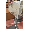 Image 1 : ASSEMBLED MAINSTAYS WHITE ,16" STAND-UP FAN