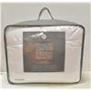 Image 1 : NEW REPACK HOTEL COLLECTION QUEEN COMFORTER