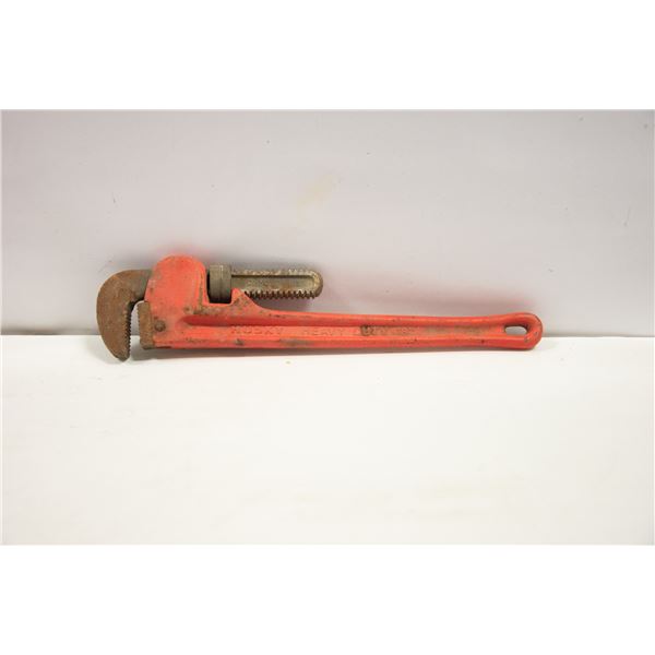 HUSKY PIPE WRENCH