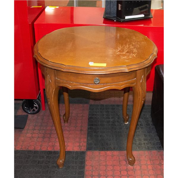 FRENCH PROVINCIAL WOOD END TABLE - TOP NEEDS