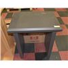 Image 1 : GREY TABLE H-29" W-20" L-26"
