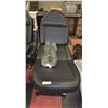 Image 1 : FRICTION LEATHER PROFESSSIONAL TATTOO CHAIR