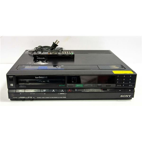 VINTAGE 1980'S SONY BETAMAX SL-HF600 WITH REMOTE