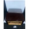 Image 2 : Rare 1950's Admiral Record Player/Radio Bakealite Case Model 5d32x Radio Works