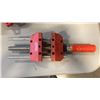 Image 3 : 2 RED BENCH VICES