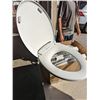 Image 3 : 5 BRONDELL STORE RETURN BIDET SEATS