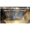 Image 2 : RANGE HOOD FAN WITH LIGHTS