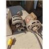 Image 2 : BOX OF CASTERS AND 2 ELECTRIC MOTORS WORKING