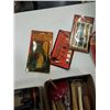 Image 8 : 2 TRAYS OF WATCH HAMMERS, PRECISION SCREWDRIVERS, TOOLS