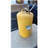 Image 1 : PORTABLE 9 GALLON AIR TANK