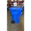 Image 2 : LARGE BLUE FLIP TOP BIN