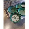 Image 2 : LOT OF GOLD PANNING DISHES