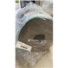 Image 2 : 4 ROLLS OF 180 GRIT ABRASIVE SPONGE EACH 30 FOOT LONG