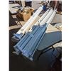 Image 1 : 6 RETRACTABLE GENIUS SCREEN DOORS