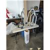 Image 1 : 2 MOTORCYCLE JACKS AND PARTS
