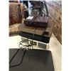 Image 3 : LOT OF RADIOS, BOSE SOLO TV SOUND SYSTEM, TEAC HIFI TABLE RADIO