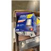 Image 7 : BOX OF VACUUM FILTERS, AIR AND WATER FILTERS