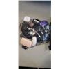 Image 2 : 2 BAGS OF WIRELESS EARBUD CASES