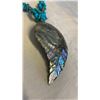 Image 3 : TURQUIOSE COLOURED STONES ABELONE SHELL FISH PENDANT CHOKER NECKLACE