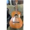 Image 1 : J PEREZ MODEL P-610  ACOUSTIC GUITAR NEEDS A STRING