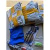 Image 2 : ONE PACK OF ABSORBANT DISHCLOTHS WITH 5 NEW CLEANING SETS: INCLUDE WIRE BRUSHES, 5 ROUND BRUSHES, 2 