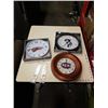Image 1 : 3 CLOCKS - ELVIS, REDWINGS AND CANADIENS AND 2 CZECHWAR BOTTLE OPENERS