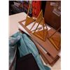 Image 7 : LOT OF FABRIC BOXES AND FLOATING SHELVES