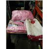 Image 1 : PINK HEART BED SPREAD WITH PILLOWS