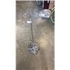 Image 1 : RETRO METAL ADJUSTABLE HEIGHT FLOOR LAMP
