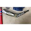 Image 5 : MONTREAL CANADIENS SHORTS SIZE 31, CANUCKS BAG, PATRIOTS MUG, EASTERN CONFRENCE 711 MUG AND HOCKEY S