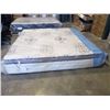 Image 2 : KING SIZE BEAUTYREST IMPERIAL PLUSH KING SIZE MATTRESS