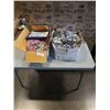 Image 1 : 2 BOXES OF OVER 1000 NEW HAIR ACCESSORIES, RINGS AND BRACELETS